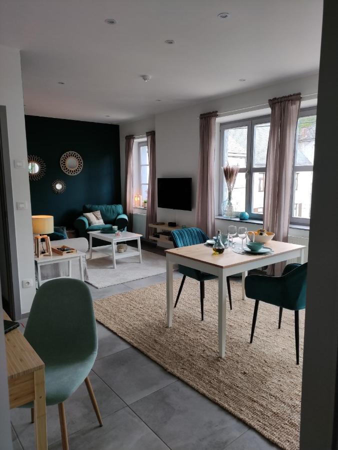 Gite A L'Ombre Du Clocher Avec Jacuzzi Et Sauna Privatifs Celles  Екстериор снимка